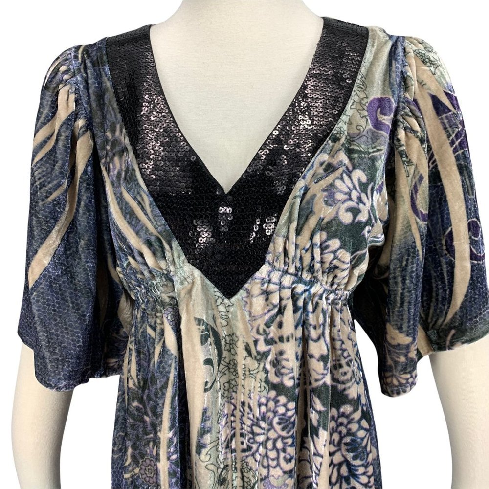 Volume One Large Dress NWT Velvet Gray Knee V Neck - Picture 5 of 6